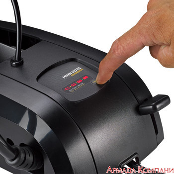 Штатный индикатор Digital Maximizer с отображения уровня заряда АКБ